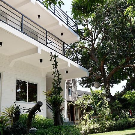 Location One Eighty Bed & Breakfast Bangcusay Exterior foto