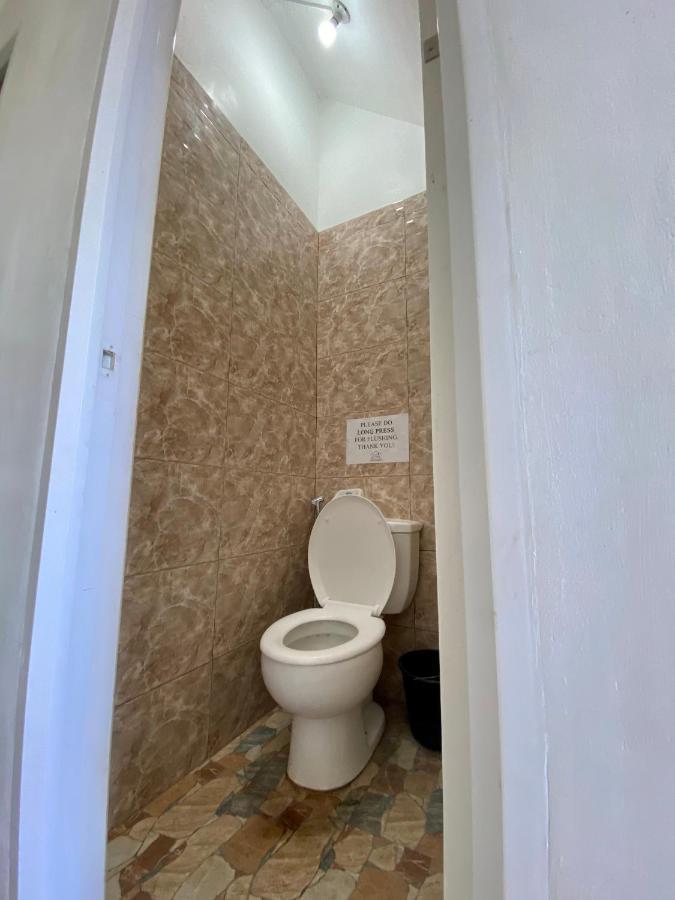 Location One Eighty Bed & Breakfast Bangcusay Exterior foto