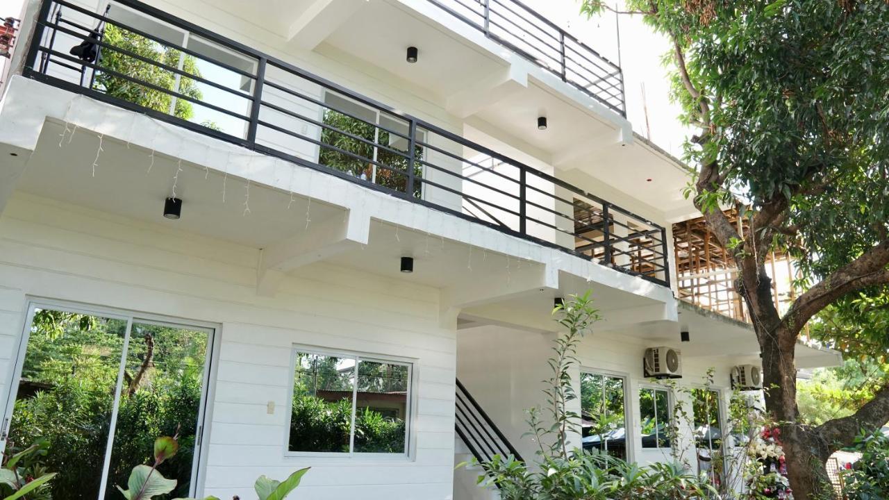 Location One Eighty Bed & Breakfast Bangcusay Exterior foto